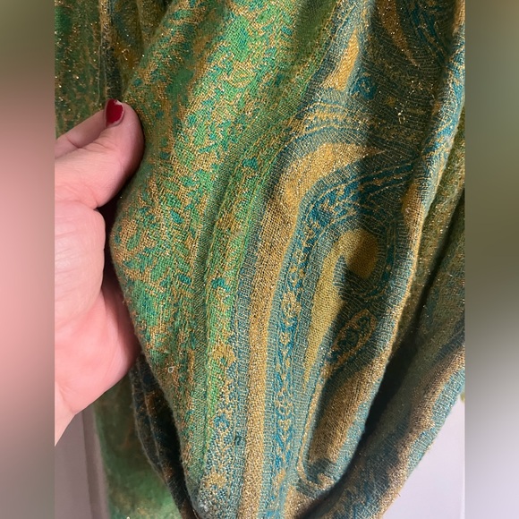 Scarf - Picture 2 of 2